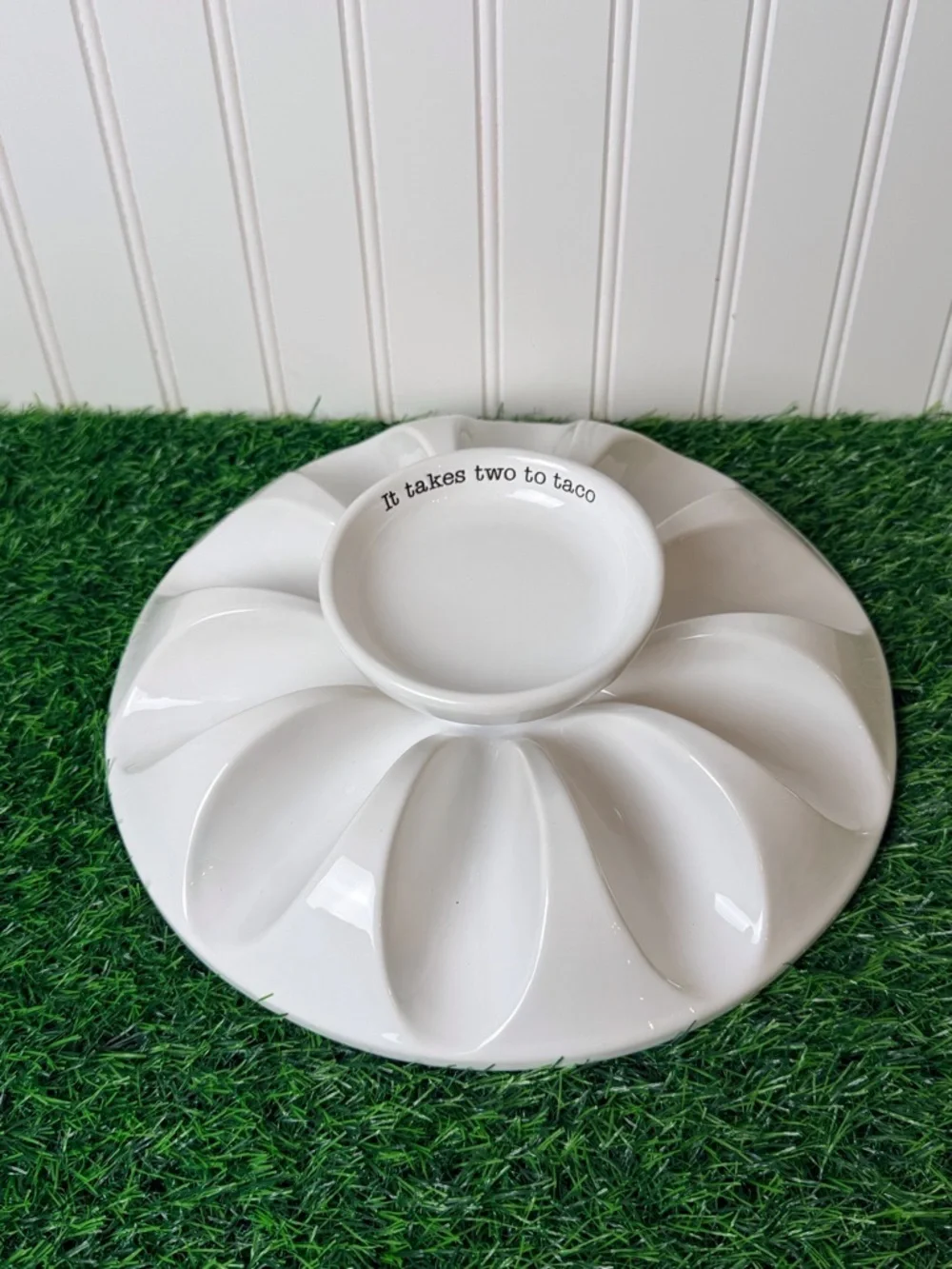 Mud Pie Circa Ceramic Taco Platter with Dip Well White/Black EUC